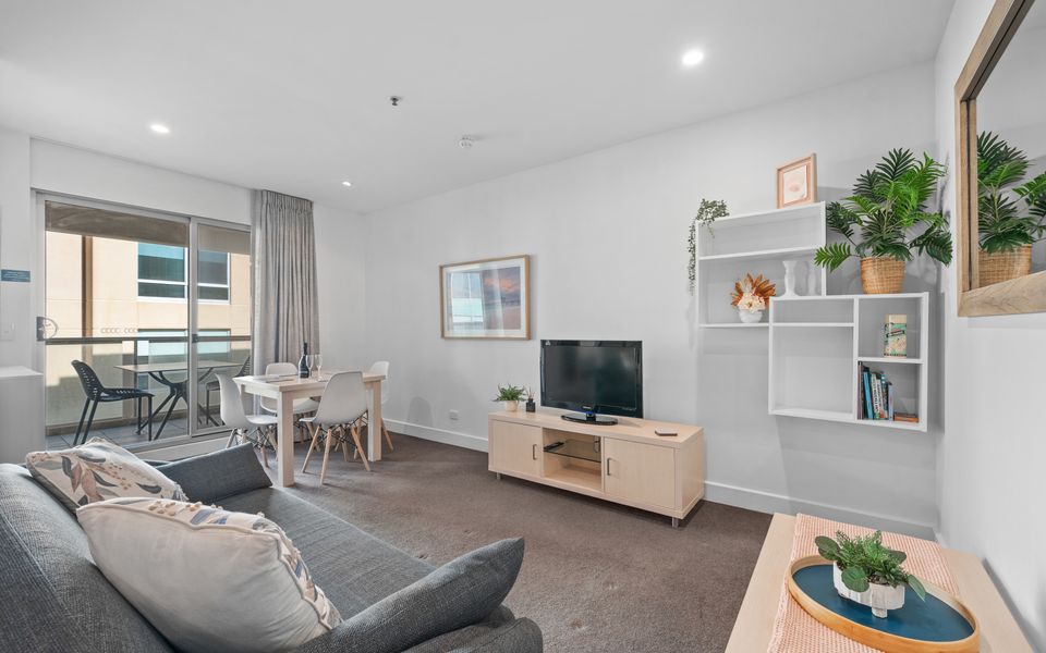 Beachside Apartment in Glenelg