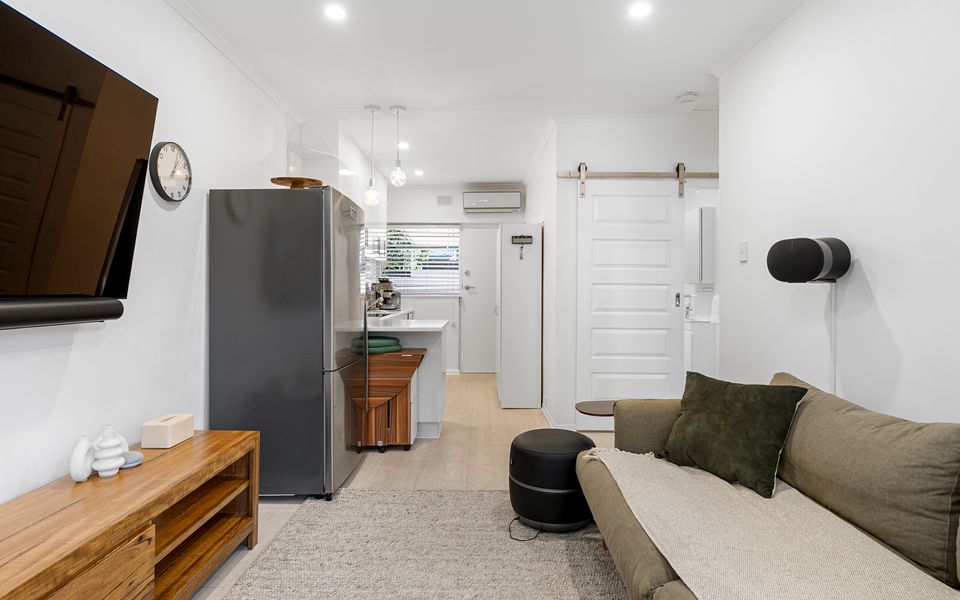Henley Beach Retreat