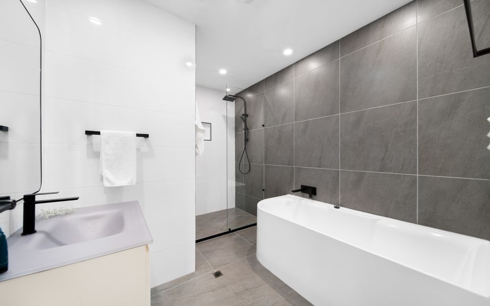 Unit 4 Tuscany Shores