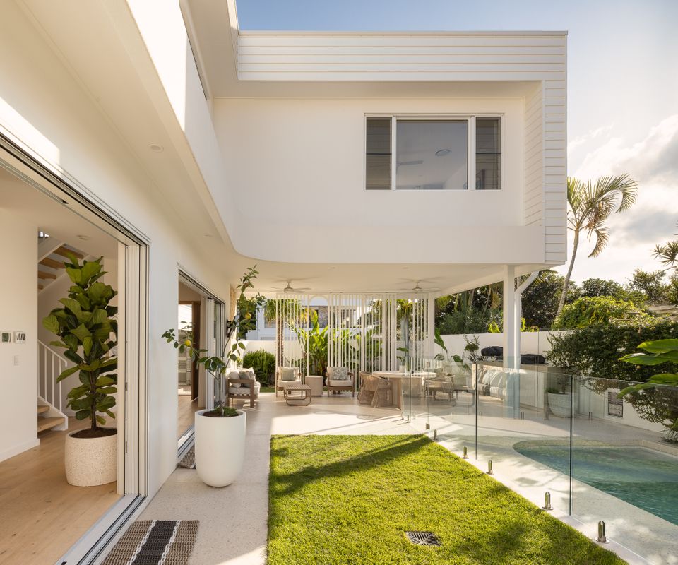 Sol Lento, Burleigh Heads IQLD