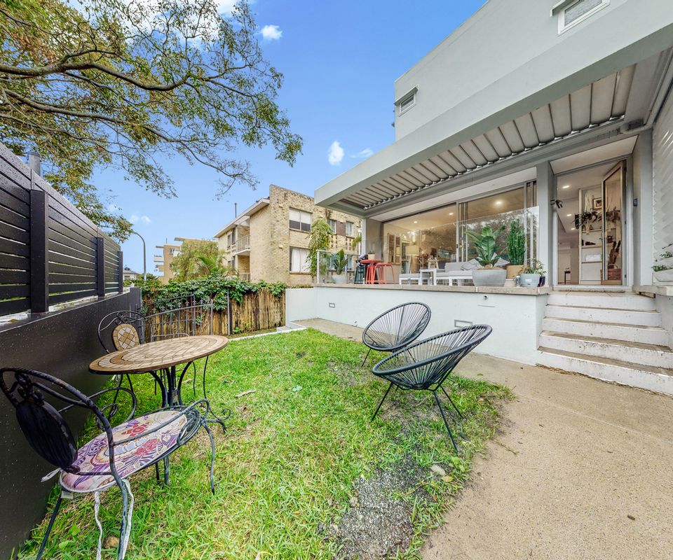 Salty Oasis, Bondi Beach ISYD