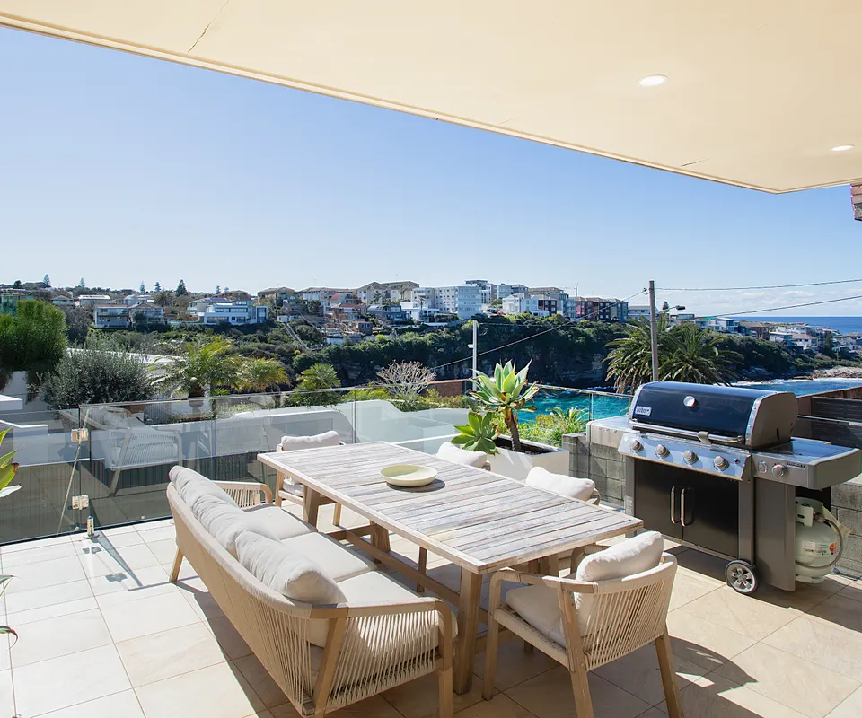 Azure Bay, Coogee IH